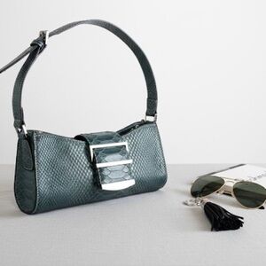 🍂 Vintage-Style Dark Teal Snakeskin Embossed Baguette Bag